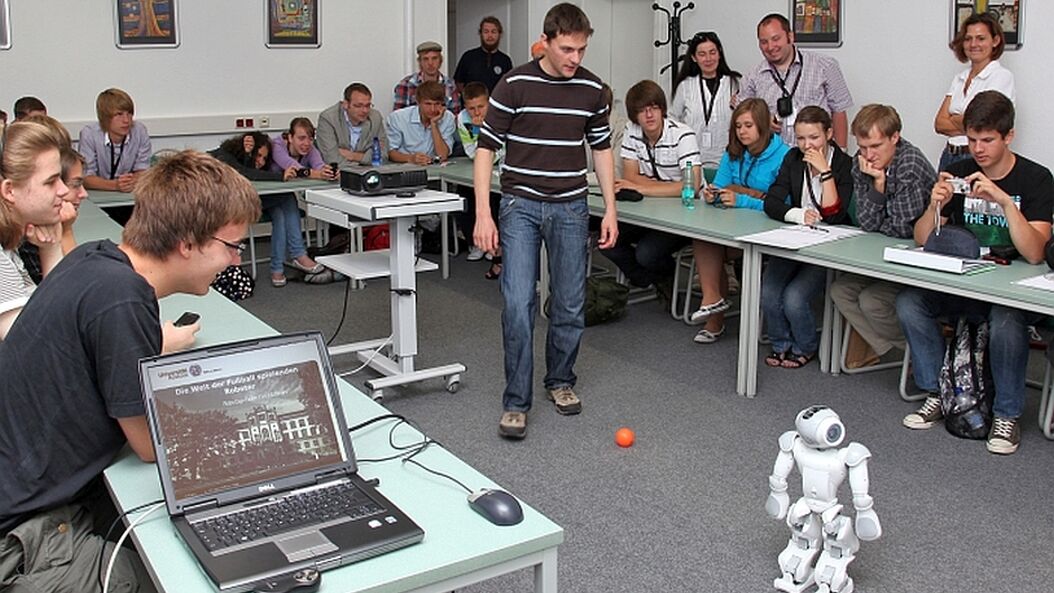 Technical & Engineering Summer School - TESS (formerly Sommerschule Plus) for DSD pupils