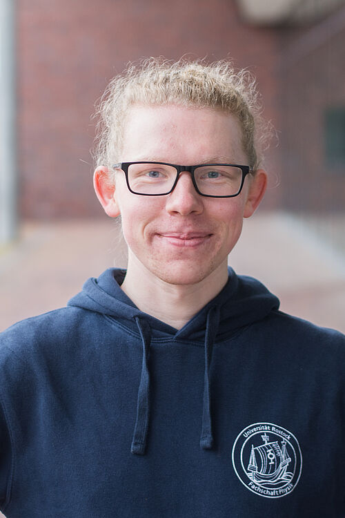 Anton Schün kommt aus Kiel und studiert in Rostock Physik. (Foto: privat)