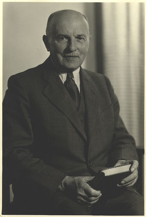 Hermann Teuchert war erster Professor für niederdeutsche Sprache und Literatur seine Arbeit an der Universität Rostock. (Foto: Universitätsarchiv Rostock). 