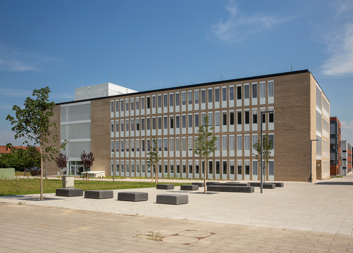 Erweiterungsbau Chemie (Foto: Universität Rostock/IT- und Medienzentrum). 