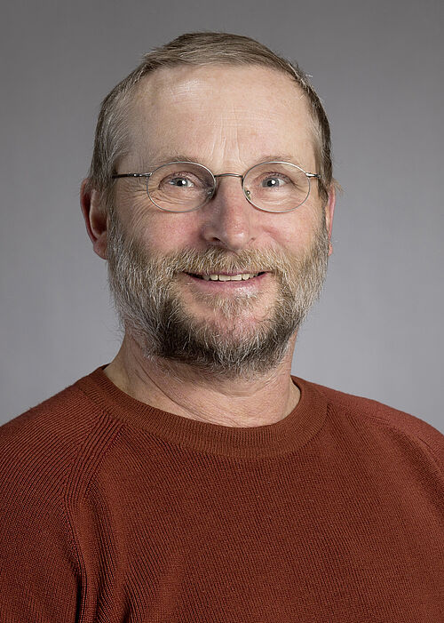 Professor Peter Leinweber