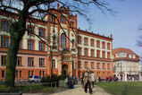 Hauptgebäude