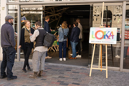 Bildunterschrift: Gestern konnten erste Einblicke in die neue Pop-up Fläche auf der Kröpeliner Straße 17 gewonnen werden. (Jessica Brach/pixflut).