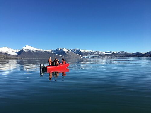 Desiree Juchem Ship's Guide:  Rostock Master's student Desirée Juchem as boat guide with colleagues crossing to the fjord interior for sampling (photo: Ulf Karsten/University of Rostock).