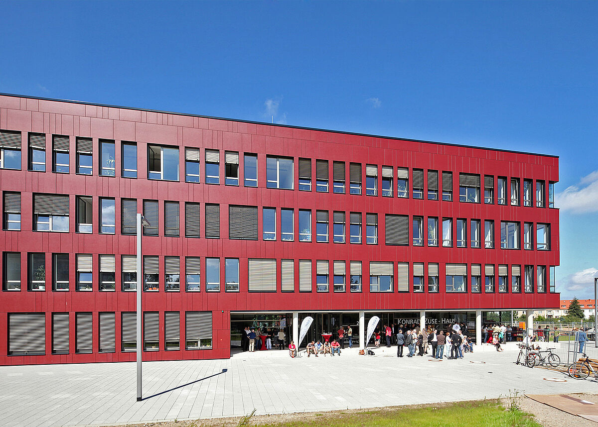 Konrad-Zuse-Haus (Foto: Universität Rostock/IT- und Medienzentrum). 