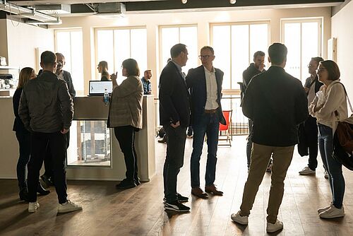 Networking auf der zukünftigen Coworking-Fläche während des Pre-Openings (Foto: Jesica Brach (pixflut)).