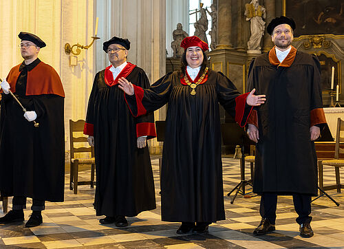 Nach der Investitur. (Foto: Universität Rostock/IT-Medienzentrum).