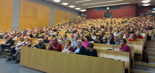 Die Rostocker Seniorenakademie bietet ein Vortragsprogramm, Seminare und Kurse. (Foto: Michaela Wolf). 